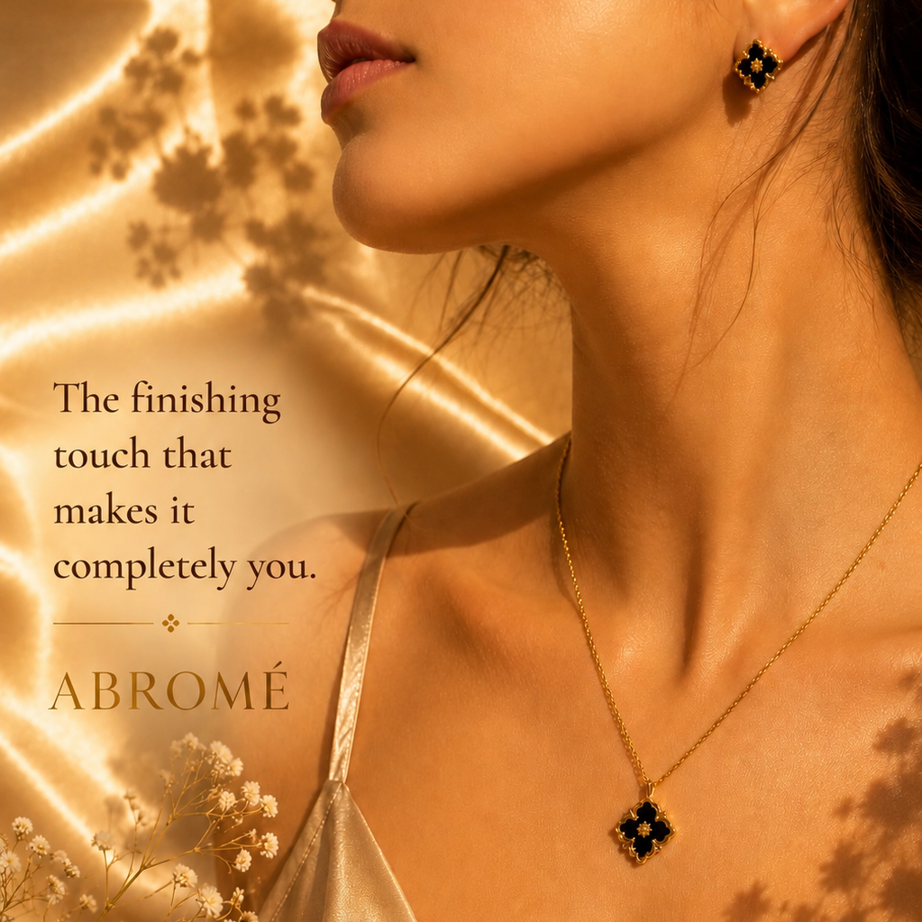 18K Gold Plated Black Clover Necklace Set