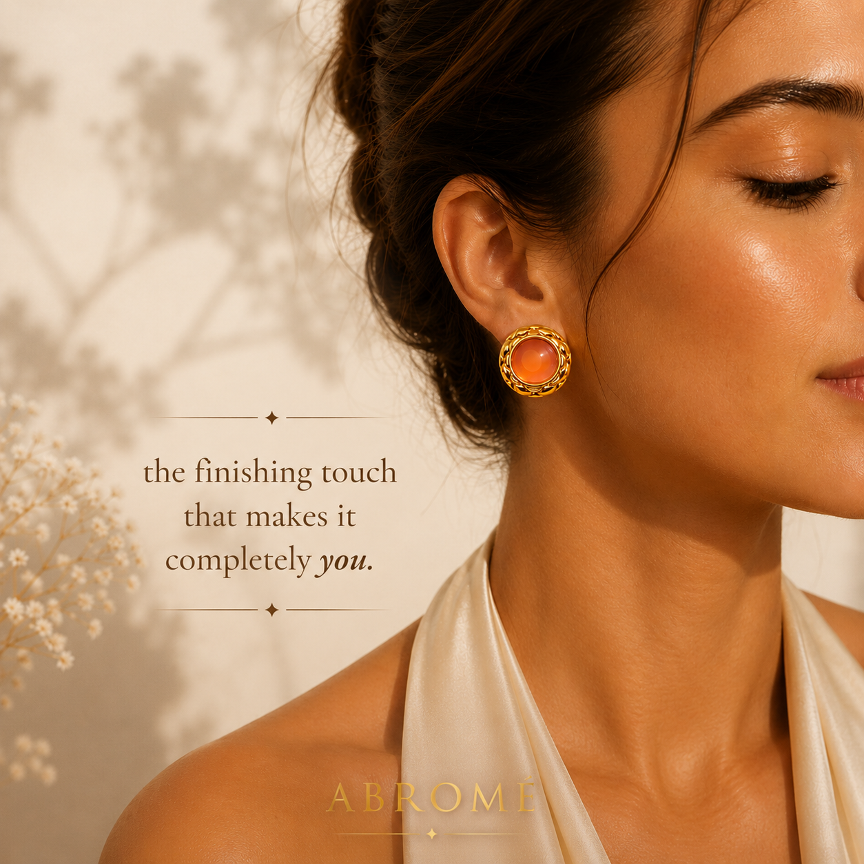 Round Gold Stud Earrings – 18K Gold Plated Stainless Steel