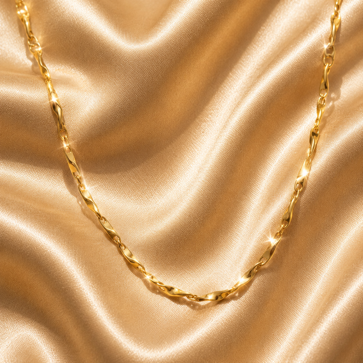 Aurora Twist Chain Necklace, 18K Gold Plated Steel