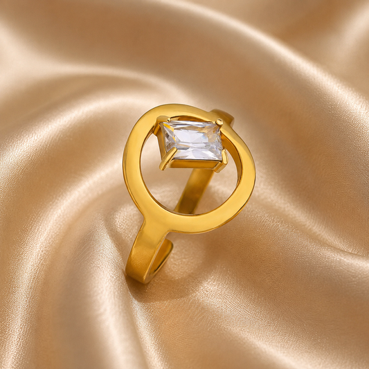 Celeste Circle Adjustable Ring – 18K Gold Plated Stainless Steel