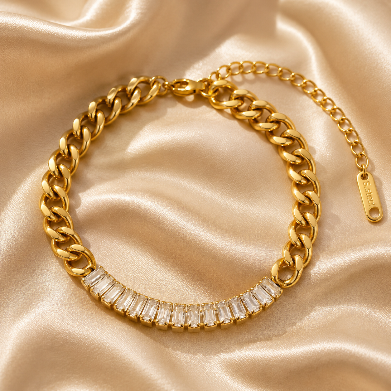 Crystal Link Bracelet – 18K Gold Plated Stainless Steel