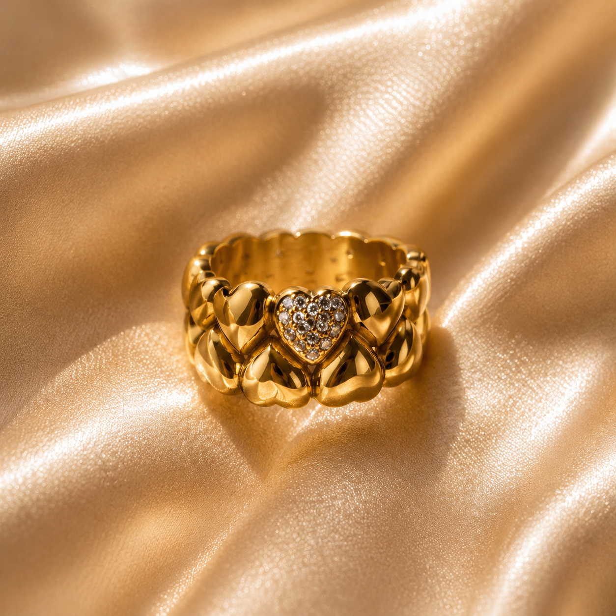 Éclat Heart Ring – 18K Gold Plated Stainless Steel