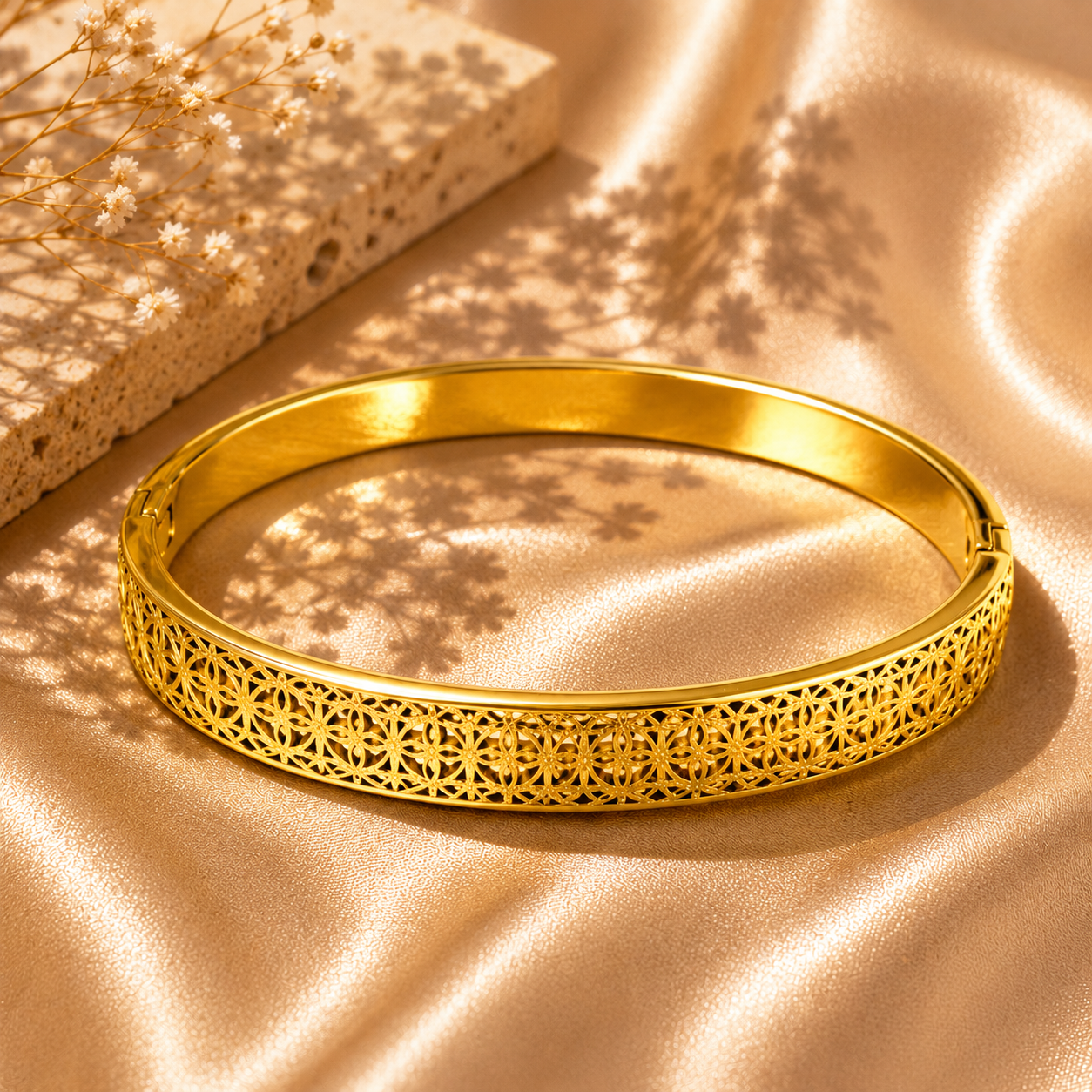 Elegant Textured Gold Bracelet – 18K Gold Plated