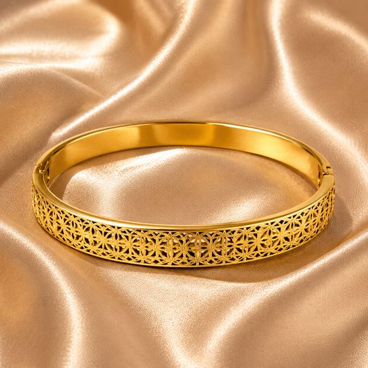 Elegant Textured Gold Bracelet – 18K Gold Plated
