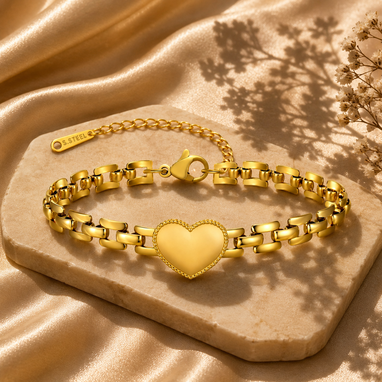 Heart Bracelet – 18K Gold Plated Stainless Steel