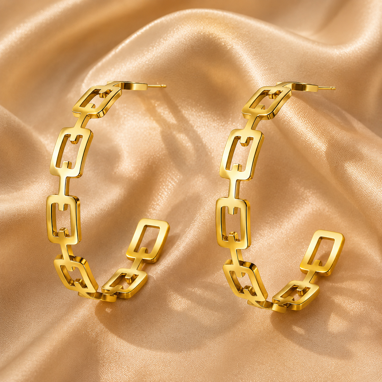 Link Hoop Earrings – 18K Gold Plated Stainless Steel