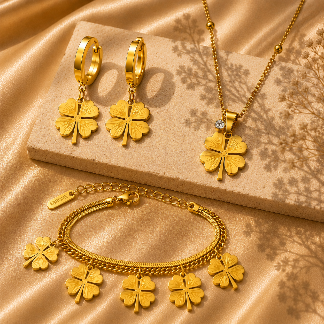 Lucky Clover Jewelry Set – 18K Gold Plated Stainless Steel