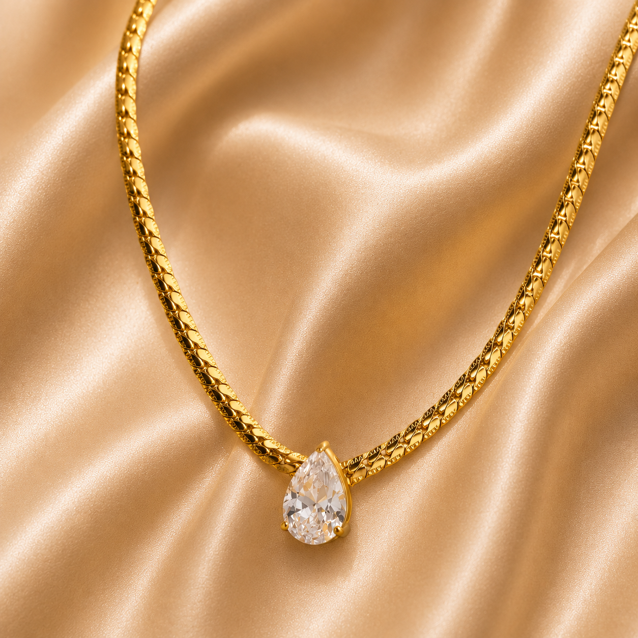 Pear Cut Pendant Necklace – 18K Gold Plated Stainless Steel