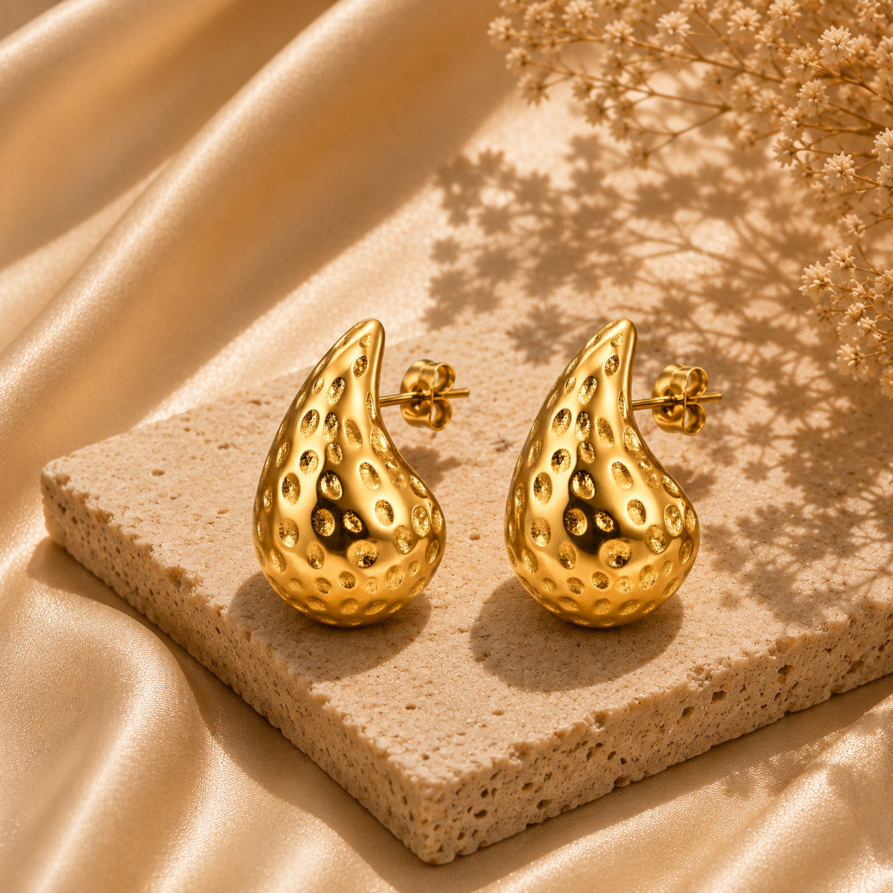 Teardrop Earrings – 18K Gold Plated Stainless Steel