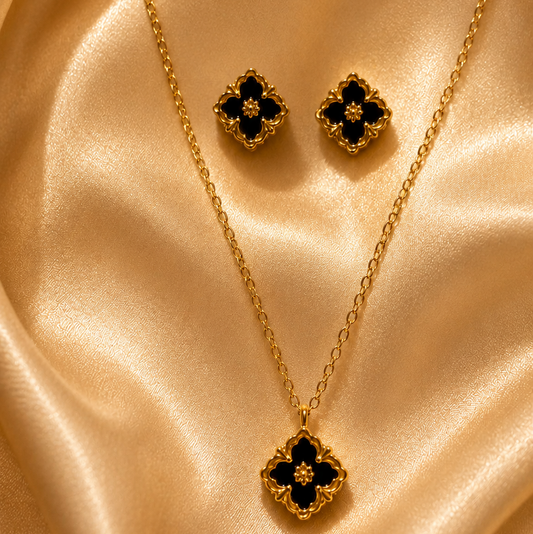 18K Gold Plated Black Clover Necklace Set